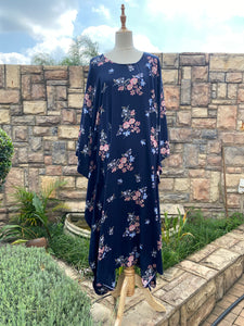 Navy Blue with Small Pink Posies Kaftan - Dandelion Lifestyle